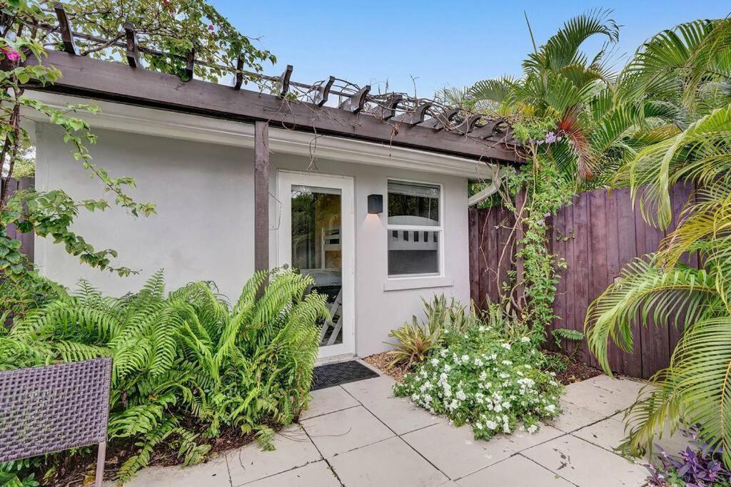 Stylish Tropical Oasis Hot Tub Pool Bbq Villa Fort Lauderdale Exterior photo